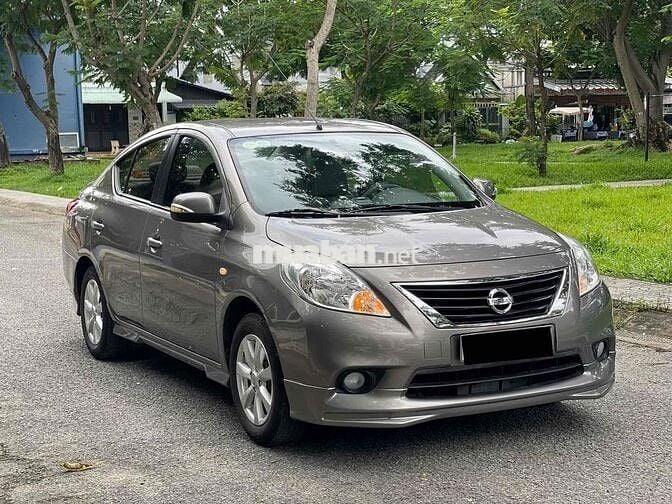 Nissan Sunny 2017 XV - 52000 km giá bình dân