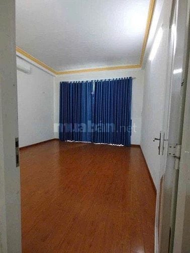 Cho thuê nhà mặt tiền Âu Cơ, P.T.S.Nhì, Q.TP giá 30tr