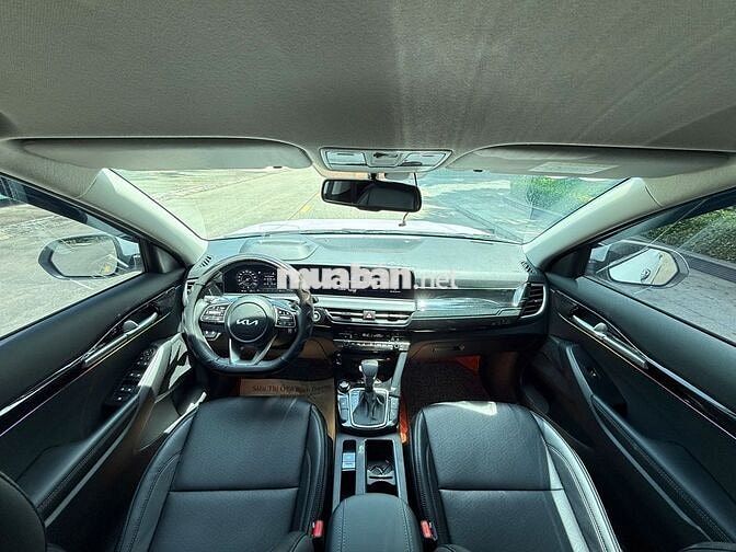 Kia Seltos 1.5 Premium 2024 Form mới-6000km