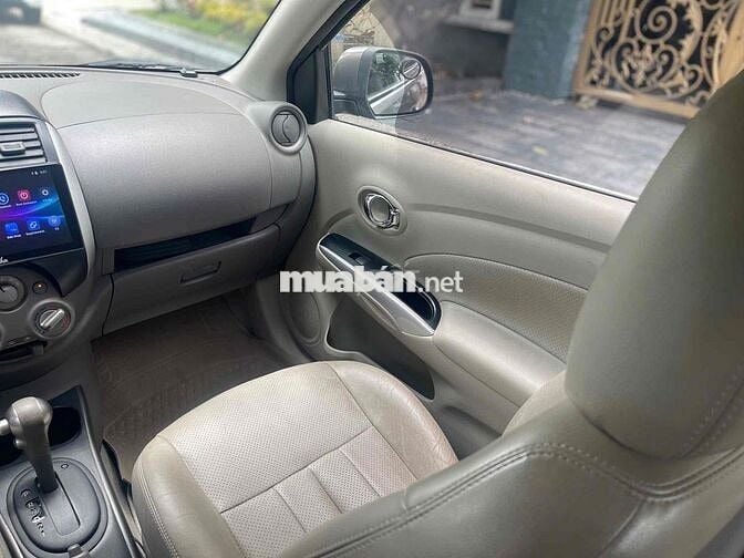 Nissan Sunny 2017 XV - 52000 km giá bình dân