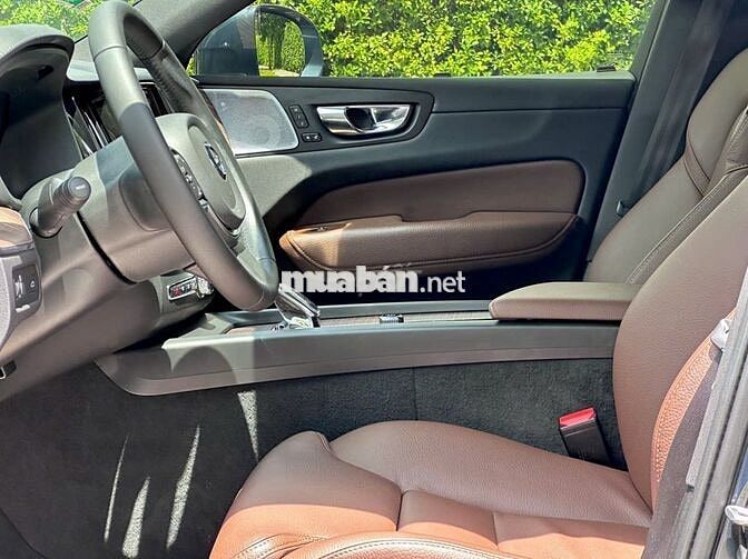 Volvo XC60 2022 lướt full lịch sử hãng,vay NH 70%