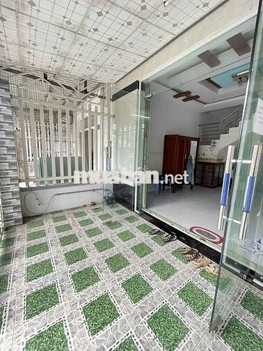 Nhà 4pn có nội thất KDC Hoàng Quân (thuận tiện ở và kinh doanh)