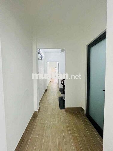 CHO THUÊ NHÀ 3 LẦU MỚI ĐẸP TRỤC CHÍNH KHU DÂN CƯ HƯNG PHÚ