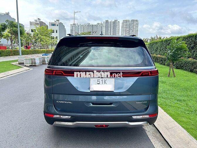 Kia Carnival 2022 Signature 2.2D  34000 km Zin 98%