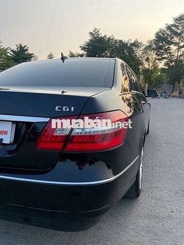 Mercedes Benz E Class 2010 E250 xe còn zin nhiều
