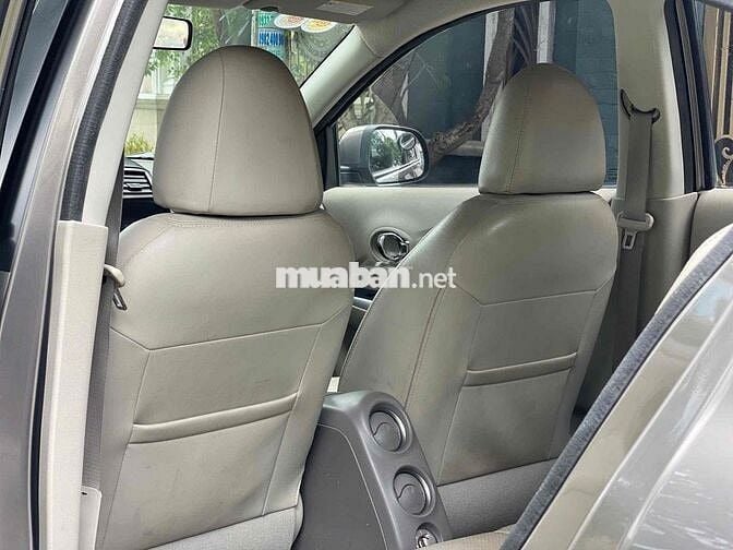 Nissan Sunny 2017 XV - 52000 km giá bình dân