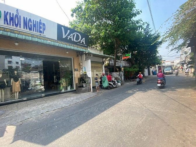 Nhà đúc 3 tầng mặt tiền Đông Hưng Thuận, Quận 12, 6x35m, SHR, 13tỷ500