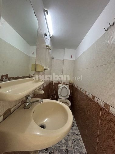 NHÀ GIÁ RẺ Q8 ÂU DƯƠNG LÂN P3 - 4 x 10 - TRỆT LẦU - CHỈ 4,6 ĐỒNG.
