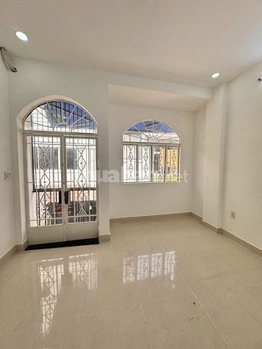 NHÀ GIÁ RẺ Q8 ÂU DƯƠNG LÂN P3 - 4 x 10 - TRỆT LẦU - CHỈ 4,6 ĐỒNG.