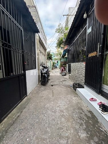 NHÀ GIÁ RẺ Q8 ÂU DƯƠNG LÂN P3 - 4 x 10 - TRỆT LẦU - CHỈ 4,6 ĐỒNG.