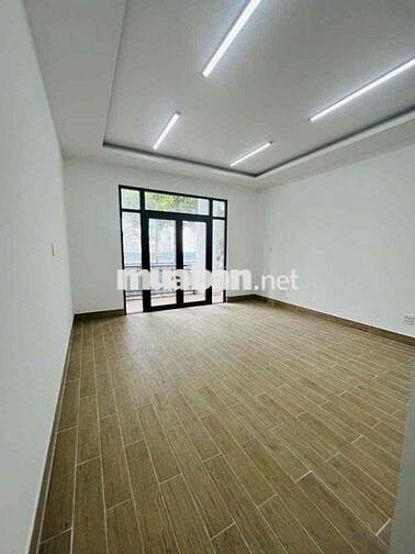 CHO THUÊ NHÀ 3 LẦU MỚI ĐẸP TRỤC CHÍNH KHU DÂN CƯ HƯNG PHÚ