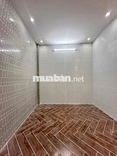 Nhà 1 trệt 1 lầu hẻm 192 Nguyễn Thông Thổ cư Hoàn Công Lộ oto