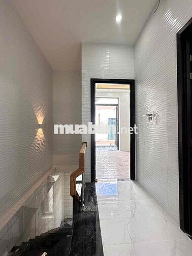 Nhà 1 trệt 1 lầu hẻm 192 Nguyễn Thông Thổ cư Hoàn Công Lộ oto