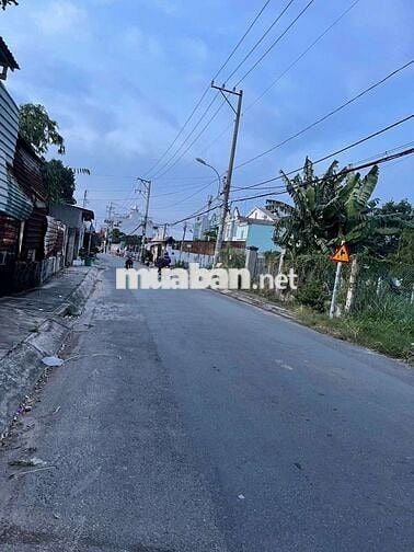 ĐẤT GÓC 2 MẶT TIỀN ĐƯỜNG PHÙNG THỊ CHUYỆN,DT:226m2,SHR,GIÁ CHỈ 7 TỶ