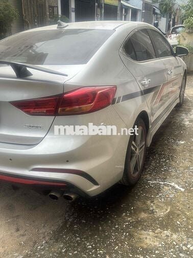 Hyundai Elantra 2018 1.6 turbo- Sport -77533 km