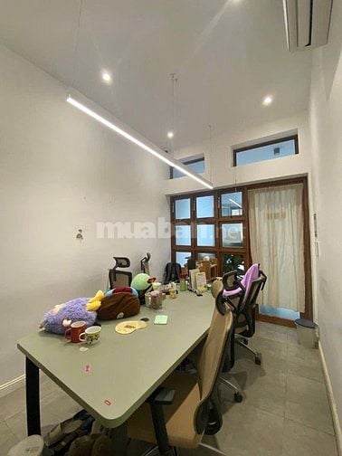 106m2 *4T gần Hồ Xã Đàn, mặt ngõ trước nhà rộng Ô tô tránh,ở/văn phòng