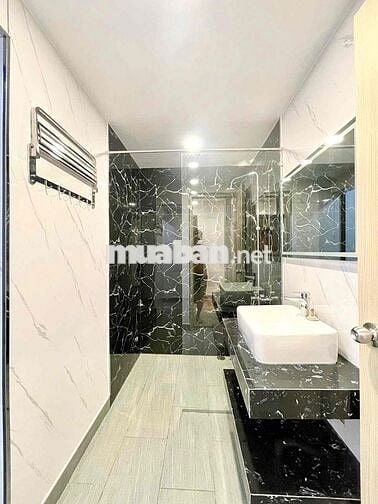 Phòng cao cấp full nội thất, tách bếp 50m2 ngay tại Nguyễn Văn Đậu
