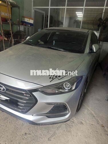 Hyundai Elantra 2018 1.6 turbo- Sport -77533 km