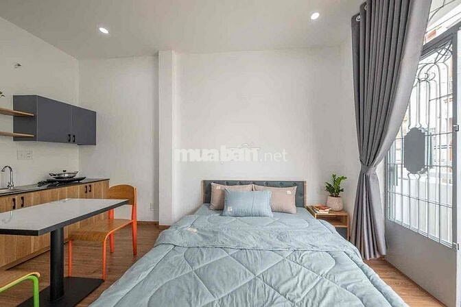 Căn Hộ Full Nội Thất Ban Công Gần Sân Bay TSN Ngay Nguyễn Kiệm
