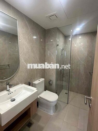 CHO THUÊ CĂN HỘ 2PN BAN CÔNG CAO CẤP NGAY PHẠM NGŨ LÃO GIÁ RẺ T9/2025