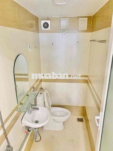 Căn Hộ Full Nội Thất Ban Công Gần Sân Bay TSN Ngay Nguyễn Kiệm