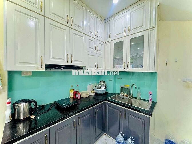 Chính chủ bán nhà 30m2, 5 tầng, mặt tiền 4,2m, giá 7,85 tỷ