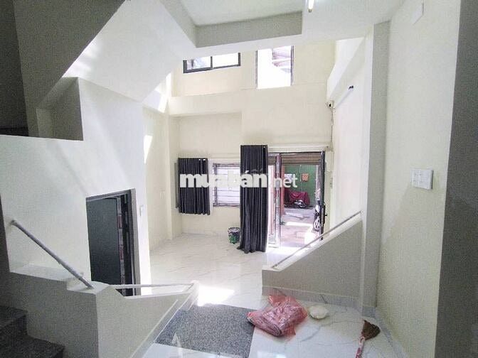 Nhà mới 4 tầng 2 mặt tiền hẻm trước sau cực thoáng