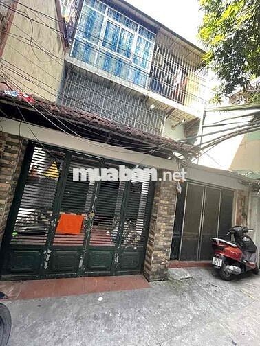 Bán gấp nhà tt tầng1 Bạch Mai,  Sổ 33m2,dtsd lớn sát mặt phố