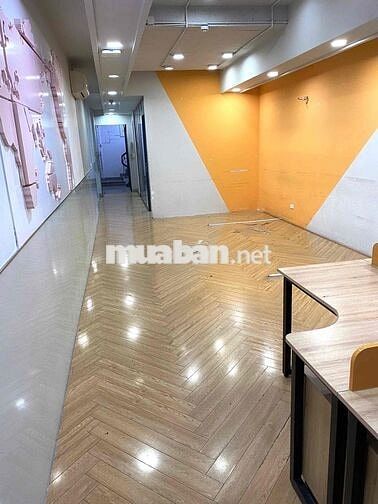 Cho thuê văn phòng , lầu 3 , toà nhà 222 Phan Xích Long
