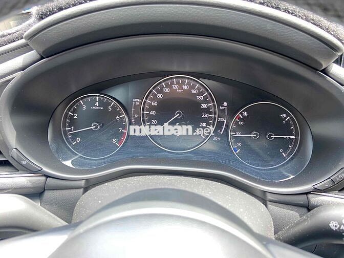 Mazda 3 2023 1.5L Luxury - 1 chủ từ đầu, đi cực it