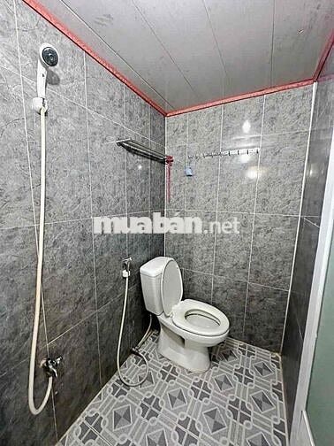 Phòng trọ gác cao 25M2 Gần KCX, UFM Q7
