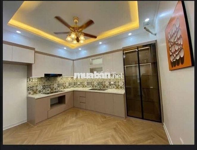 Tôi cần bán nhà mặt ngõ ô tô chánh đỗ kinh doanh, Nguyễn Khang, 6tầng.