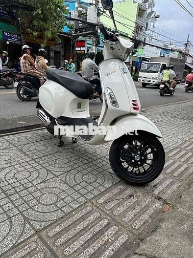 Vesspa Sprint 2021 biển Quảng Tri