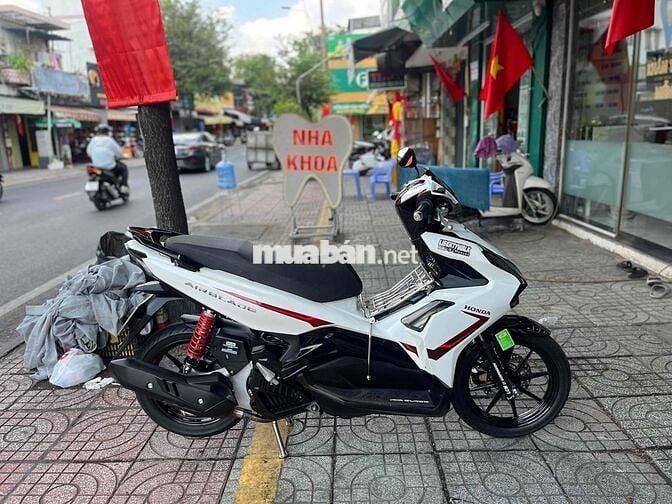 có dự án mới nên cần ra đi con xe tâm huyết. ab125