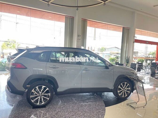 Toyota Corolla Cross 2025 1.8V giao ngay đủ màu