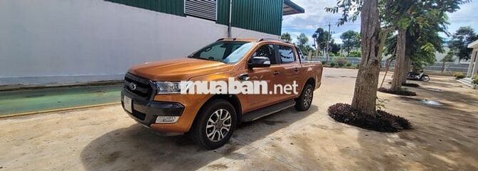 Ford Ranger 2015 Wildtrak 3.2L 4x4 AT - 180000 km