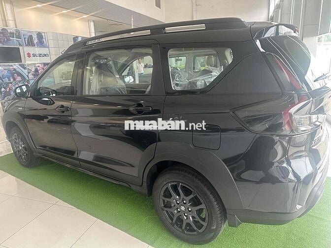 Suzuki XL7 Đen phiên bản đặc biệt ưu đãi khủng