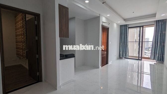 SHOCK bán ngộp căn 2PN view hồ bơi, giá 2,18 tỷ