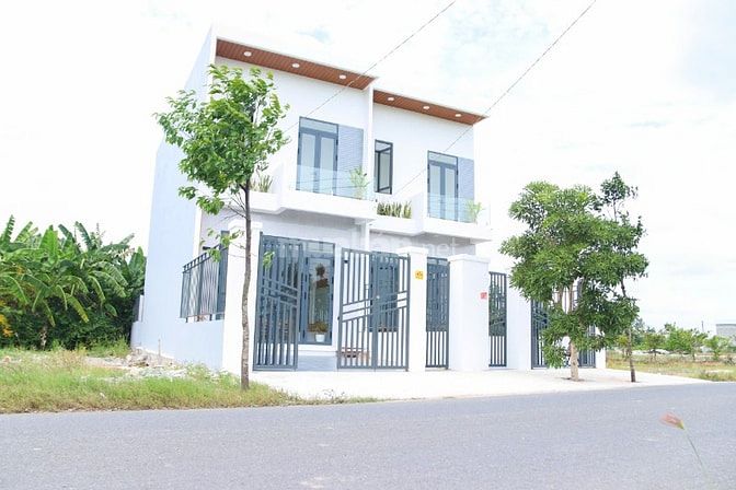 BÁN NHÀ GIÁ RẺ TRUNG TÂM THỊ TRẤN CẦN ĐƯỚC