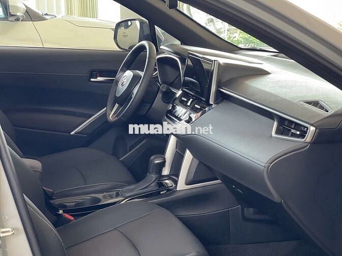 Toyota Corolla Cross 2025 1.8V giao ngay đủ màu