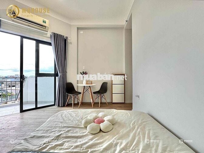 Studio ban công full NT mới, ngay vòng xoay Lê Đại Hành, VHU, giáp q10