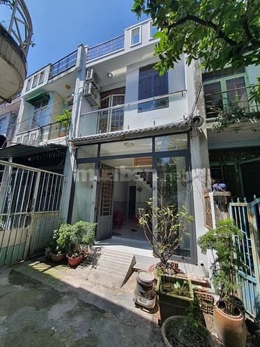 Chính chủ bán nhà hẻm đầu tiên Trần Thị Cờ