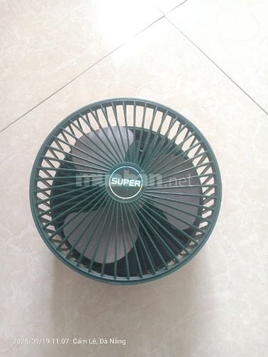 Thanh lý quạt mini sạc pin tiện lợi