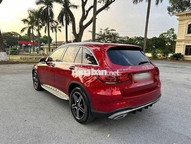 Chính chủ bán GLC 300 4MATIC 2020 như mới