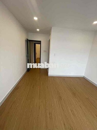 Nhà Khu Vip - Khu Hành Chính - 40m2 - Hoàn Công , Vuông Vức - hơn 5ty
