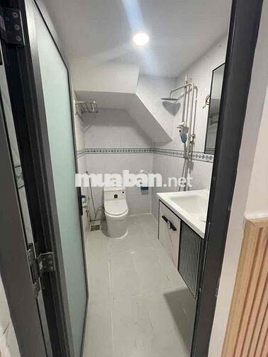 Nhà Khu Vip - Khu Hành Chính - 40m2 - Hoàn Công , Vuông Vức - hơn 5ty