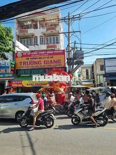 Cho thuê nhà mặt bằng nguyên căn 4 lầu