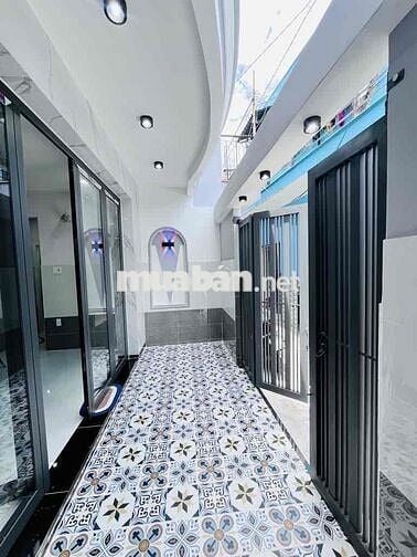 Nhà Xinh Như Hoa - Q8 , Giáp Chà Và - ngang 5m , 3 tầng , hơn 4ty