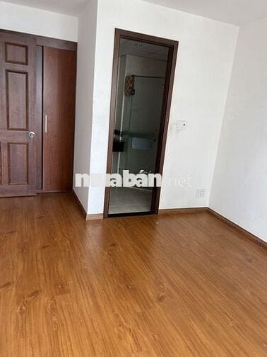 Cho thuê căn hộ cao cấp Giai Việt 12tr 3pn.2wc có máy lạnh