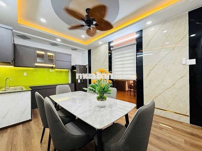 Nhà Lô Góc, Đường Xe hơi, 2 phòng ngủ 44m2 vuông vức, Sát Aeon Tân Phú